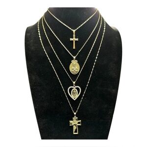 Elegant Gold Layered Necklace Set